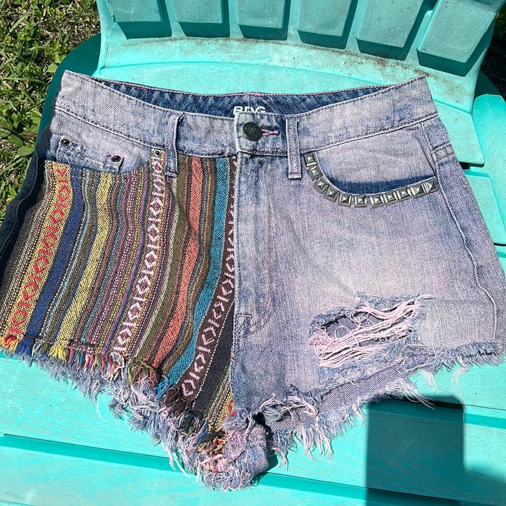 BDG one of a kind high waist shorts size 27w